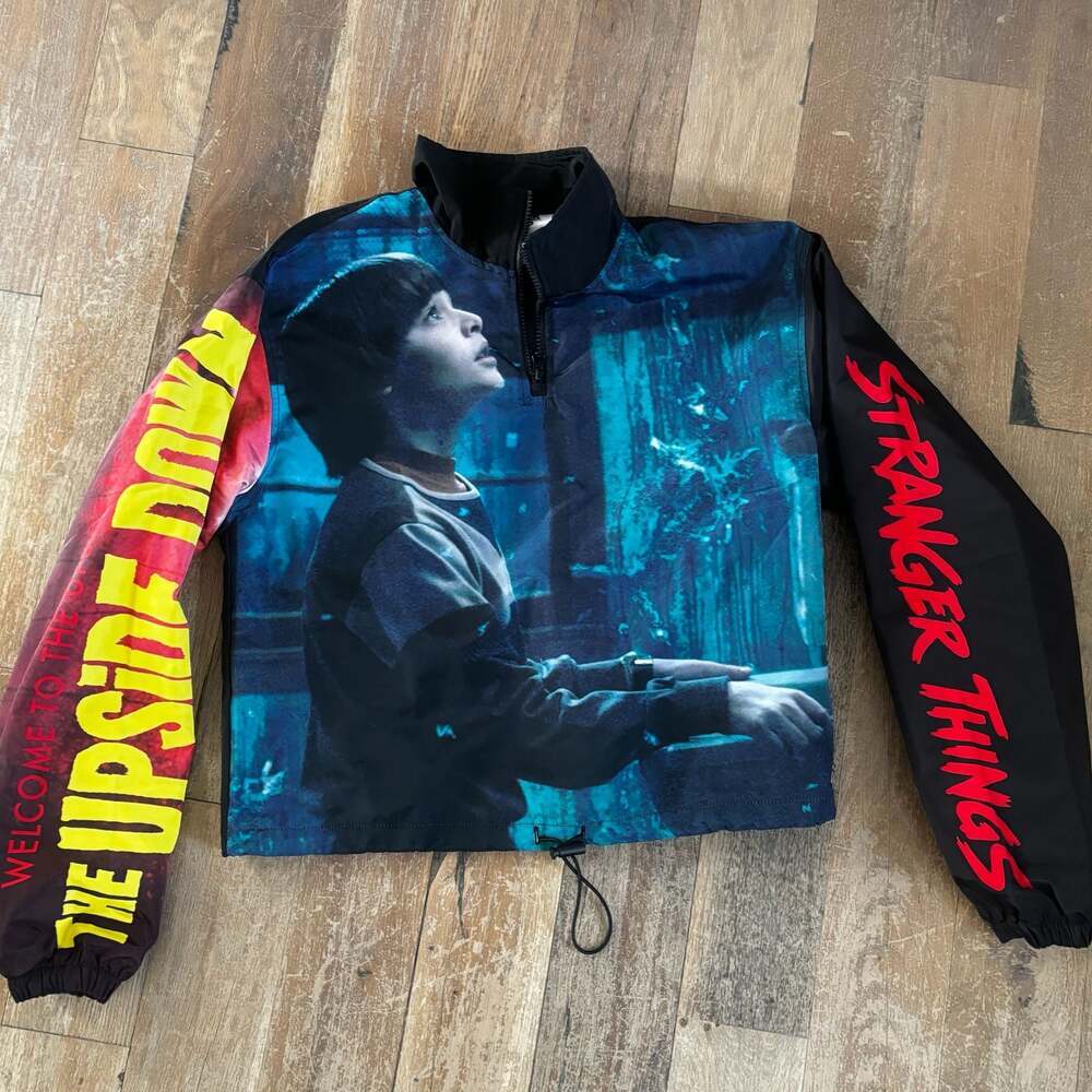 Stranger Things Netflix Will Byers Graphic Half-Zip Windbreaker Jacket Size S
